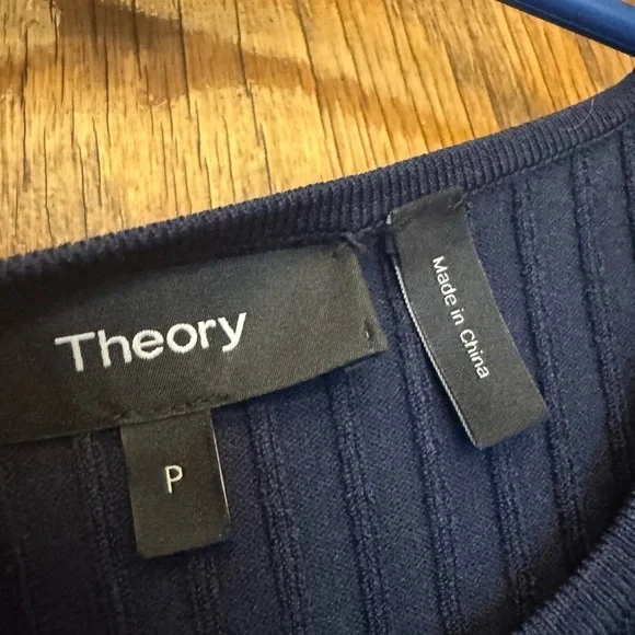 Elegant Navy Sleeveless Dress - Picture 4 of 4